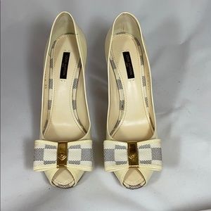 Authentic Louis Vuitton peep toe pumps